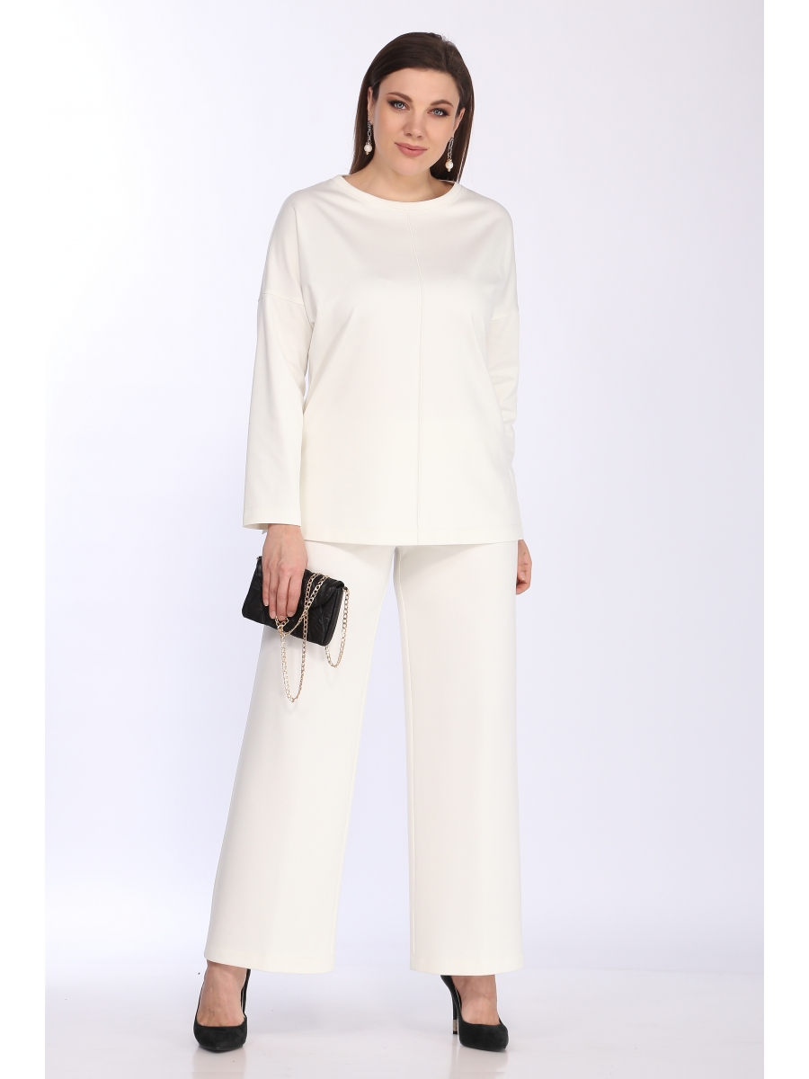 Брючный костюм для женщин 40 лет